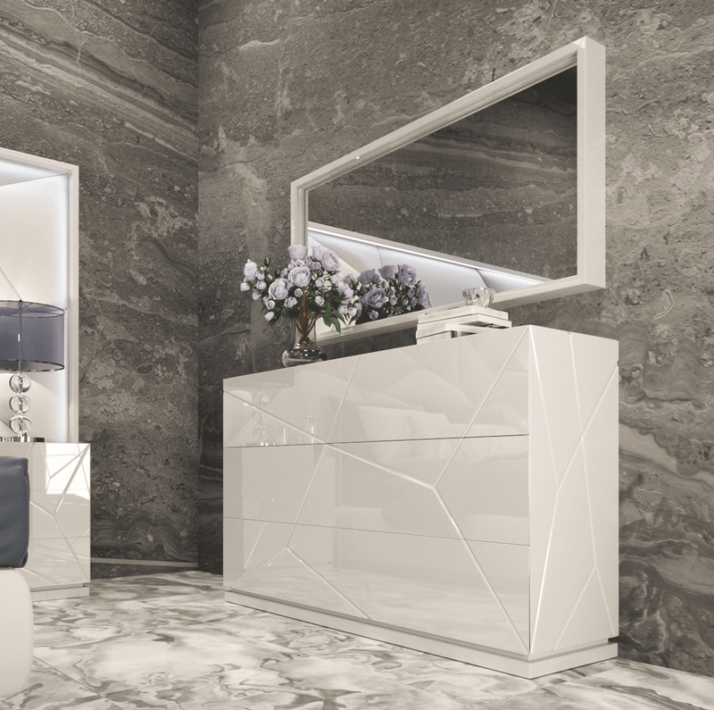 Majesty Bedroom W/Light And Kiu Cases Set - Gate FurnitureBedroom Set