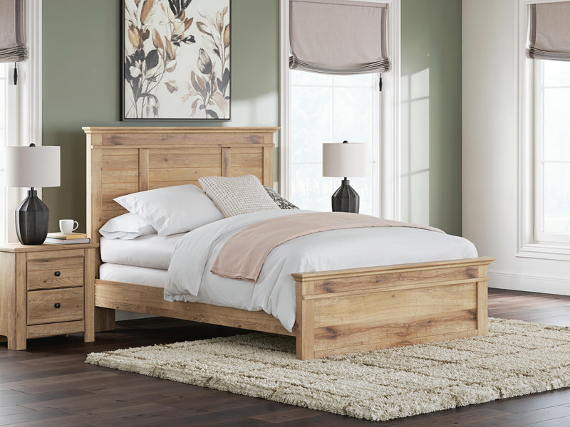 Makidern Tan Queen Panel Bed - PCB1170B2