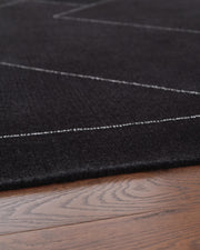 Marav Black/White 7'8" x 10' Area Rug - R407531