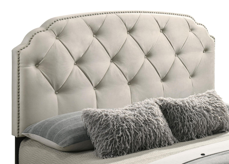 Marianna 4-drawer Upholstered Eastern King Storage Bed Cream - 316011KE