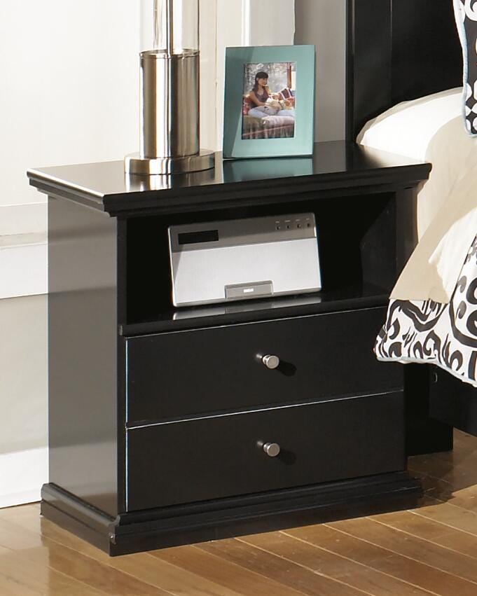 Maribel Full Panel Bed, Dresser, Mirror and 2 Nightstands in Black - PKG021532