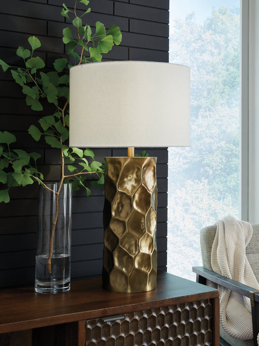 Marshawn Gold Finish Table Lamp - L207524