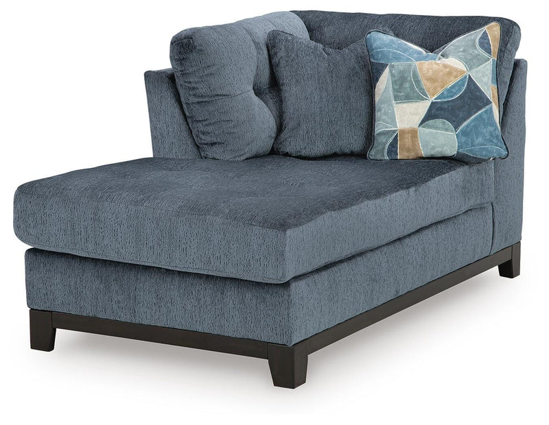 Maxon Place 3-Piece Sectional and Ottoman - 33003U3