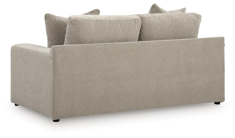 Maxton Heights Pebble Loveseat - 6780835