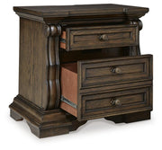 Maylee King Poster Bed and 2 Nightstands - B947B21
