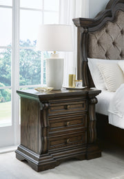 Maylee King Upholstered Panel Bed, Chest and 2 Nightstands - B947B19