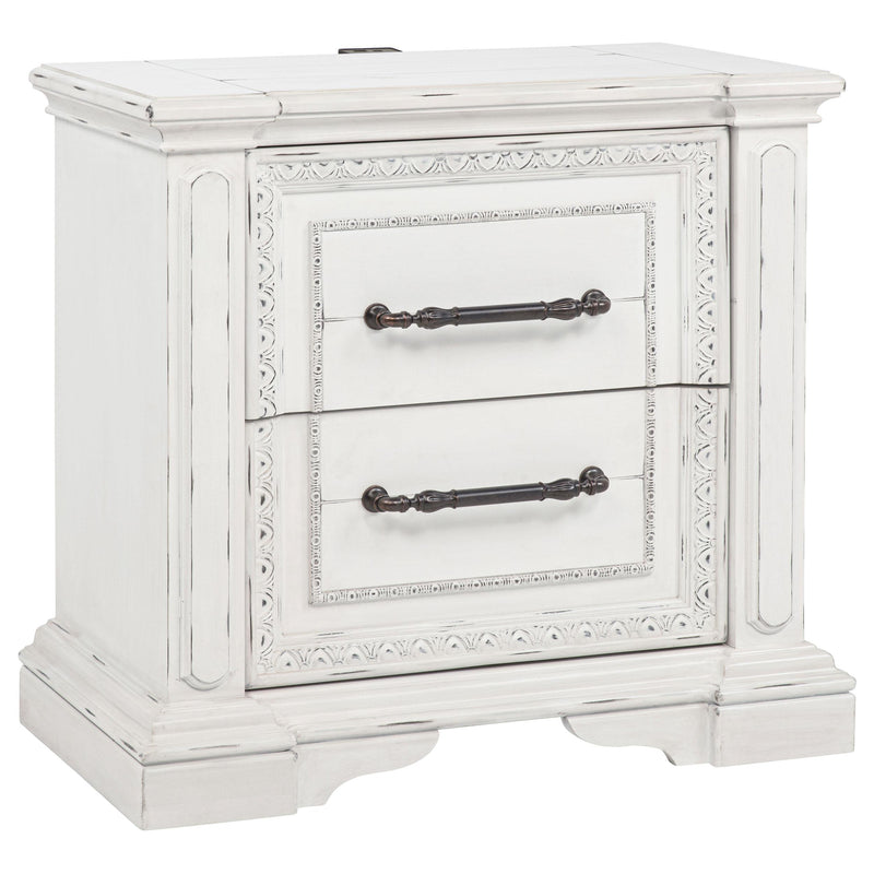 McKinney 4-piece Eastern King Bedroom Set Vintage White - 215871KE-S4