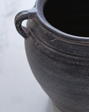 Meadie Distressed Black Vase - A2000790