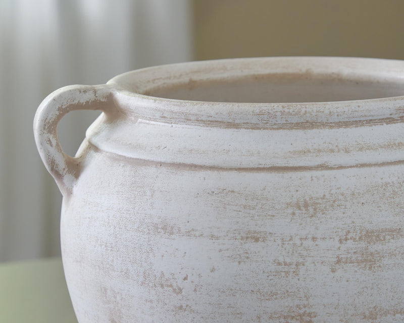 Meadie Distressed White Vase - A2000787