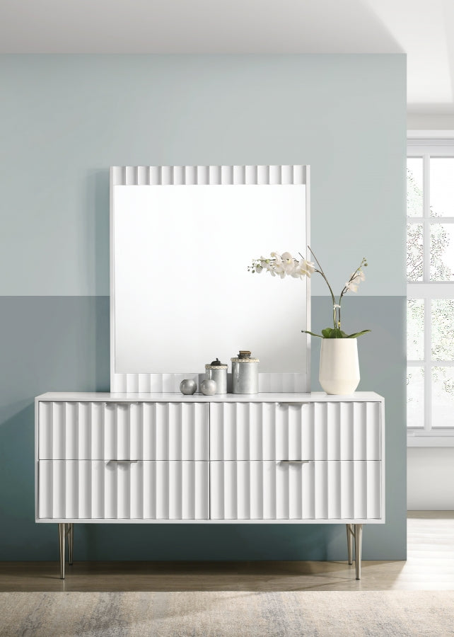 Modernist Wood Veneer Framed Mirror in White - 802White-M