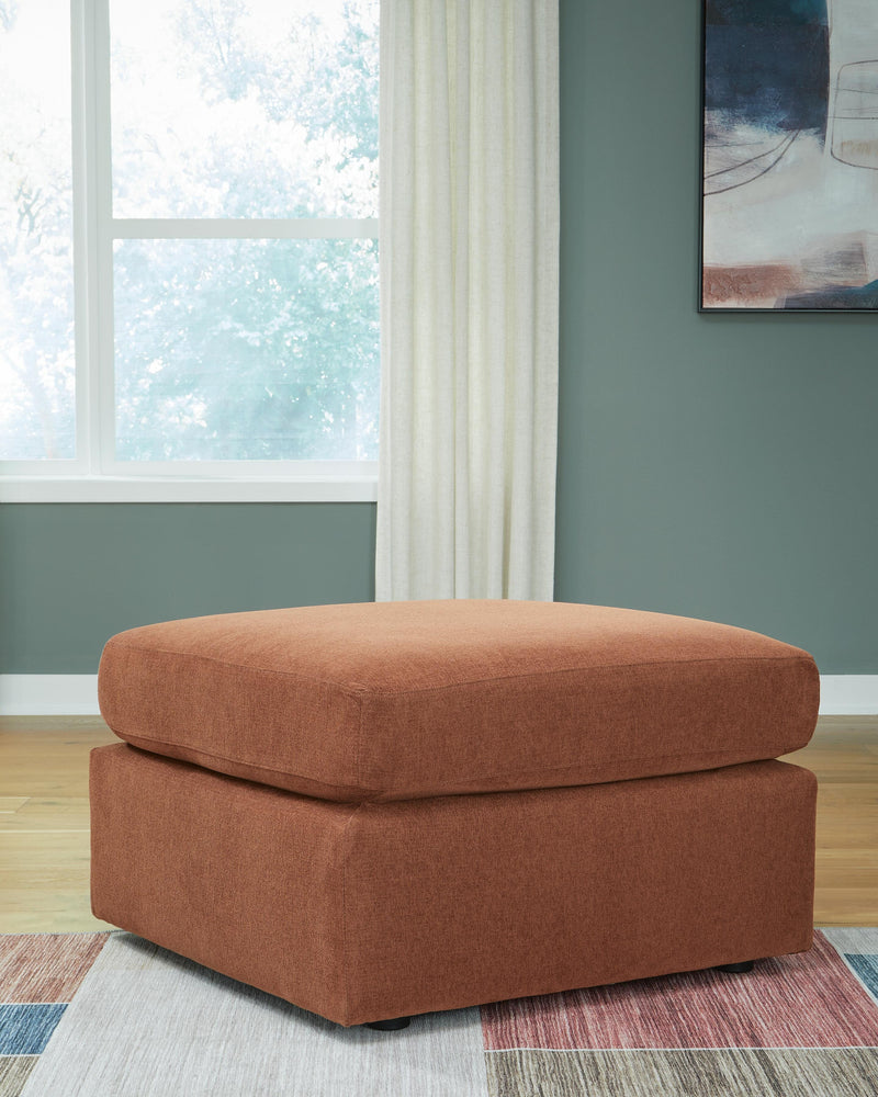 Modmax 7-Piece Sectional and 2 Ottomans - 92102U25