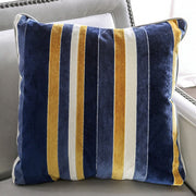 Montecelio Light Gray/Navy Loveseat - SM2270-LV