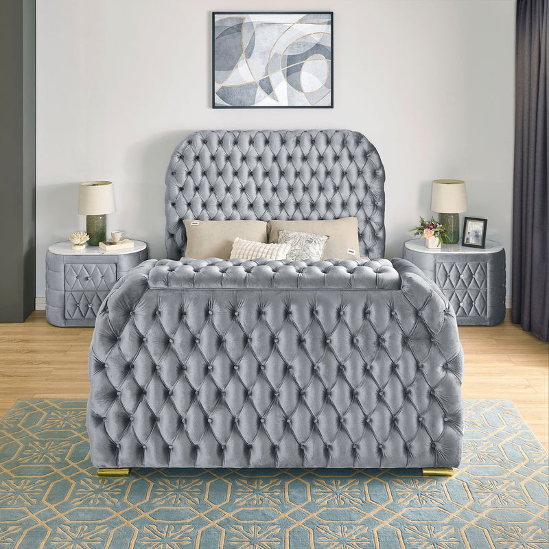 Natalia Gray King Upholstered Fireplace Bed with TV Lift - Gate FurnitureKing Bed
