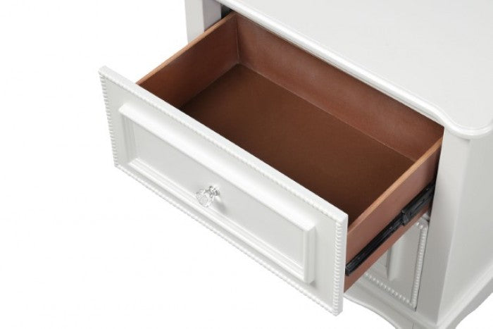 Naucalpan White Nightstand - FM7456WH-N