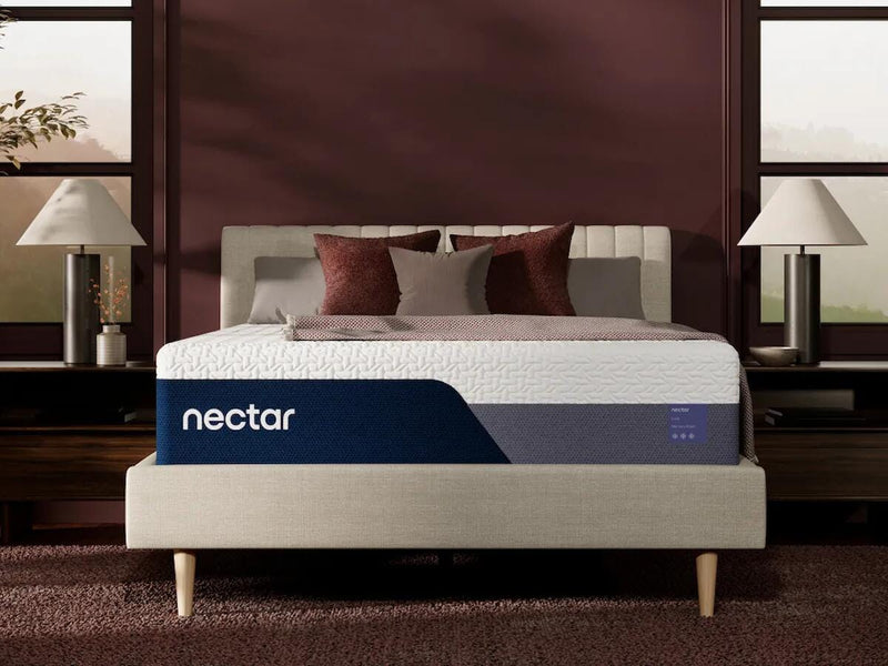 Nectar Luxe Memory Foam White Queen Mattress - M12731