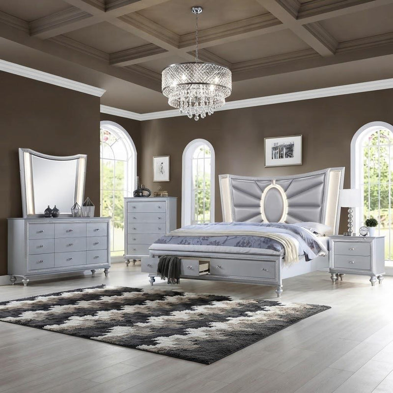New Harmony - Silver Queen Bed, Dresser, Mirror - B236-QDM