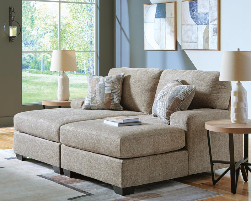 Newellen 3-Piece Sectional and Oversized Ottoman - 48404U1