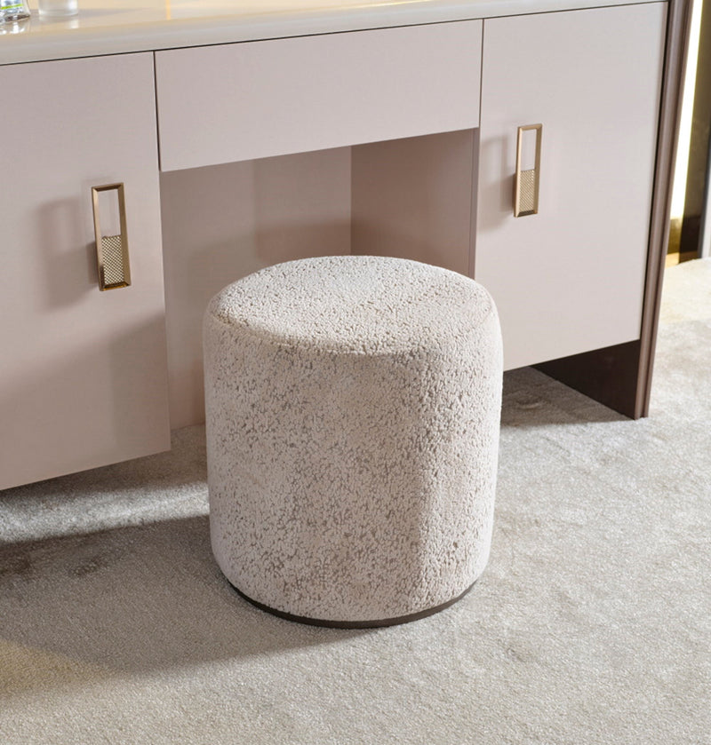 Nirvana Bedroom (Bed & Dresser With Mirror & Bench & Ottoman & 2 Nightstand) - King - 120-NIR-KB-SET-2