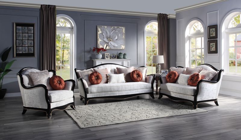 Nurmive Chair W/2 Pillows - LV00253