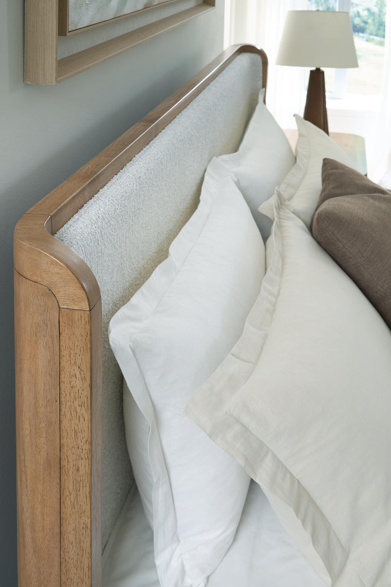 Pamaria Light Brown Queen Upholstered Bed - PCB802B4