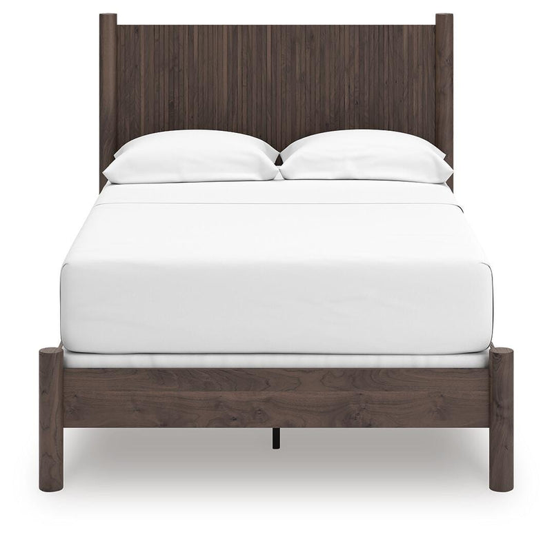 Pamytta Full Panel Bed, Dresser and Mirror - PCB2614B17