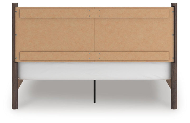 Pamytta King Panel Platform Bed, Dresser and Mirror in Brown - PKG022741