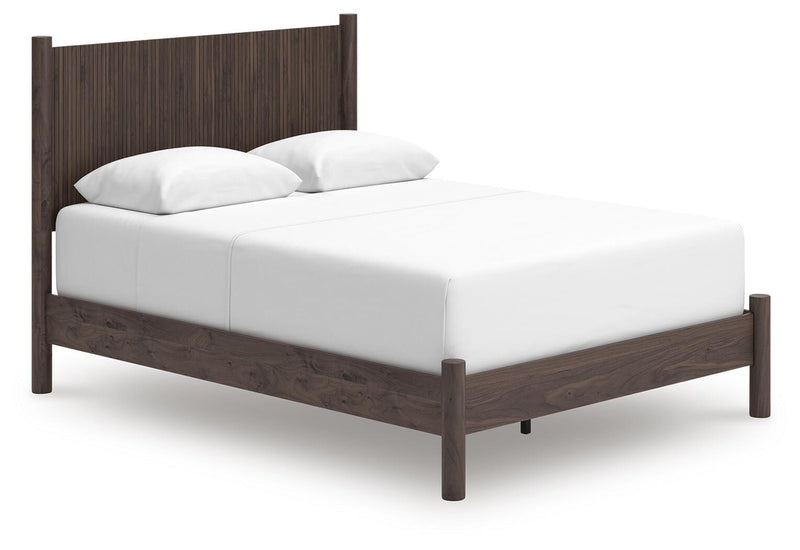 Pamytta Queen Panel Bed, Dresser and Mirror - PCB2614B19