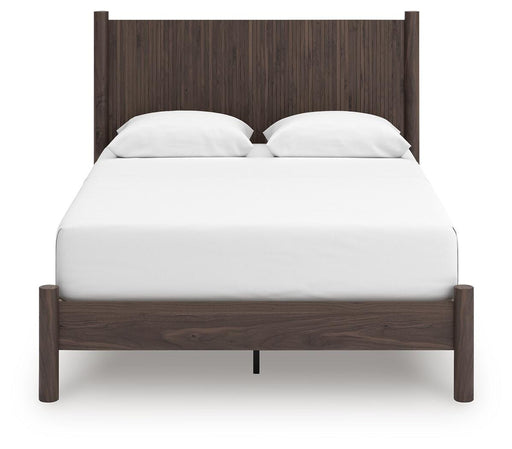 Pamytta Queen Panel Platform Bed, Dresser and Mirror - PCB2614B7