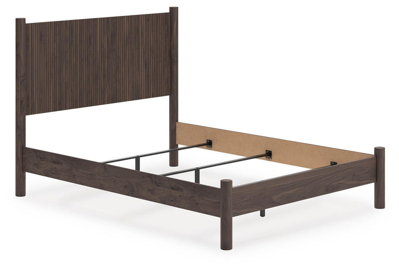 Pamytta Queen Panel Platform Bed, Dresser and Mirror - PCB2614B7