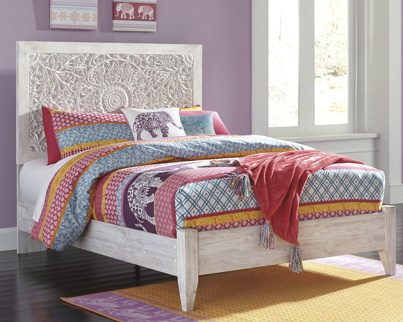 Paxberry Full Panel Bed with Nightstand in Whitewash - PKG007713
