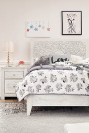 Paxberry Full Panel Bed with Nightstand in Whitewash - PKG007713