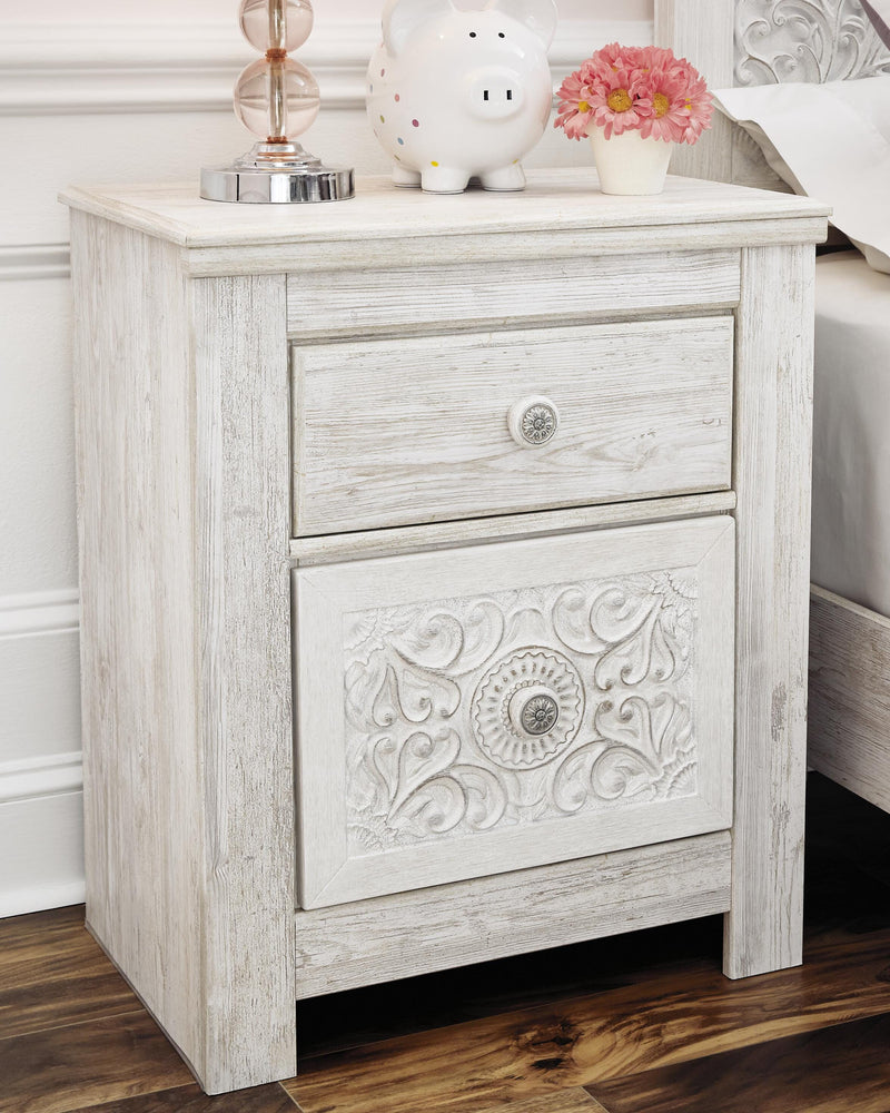 Paxberry Whitewash Full Panel Bed, Chest and Nightstand - B181B22