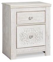 Paxberry Whitewash Queen Panel Bed and 2 Nightstands - B181B30