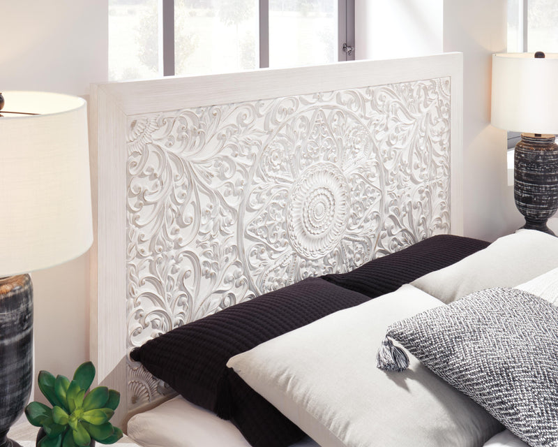Paxberry Whitewash Queen Panel Bed, Chest and Nightstand - B181B28