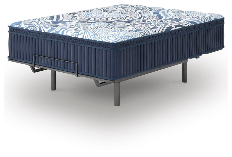 Plush Luxe 2.0 Blue King Mattress - M49741