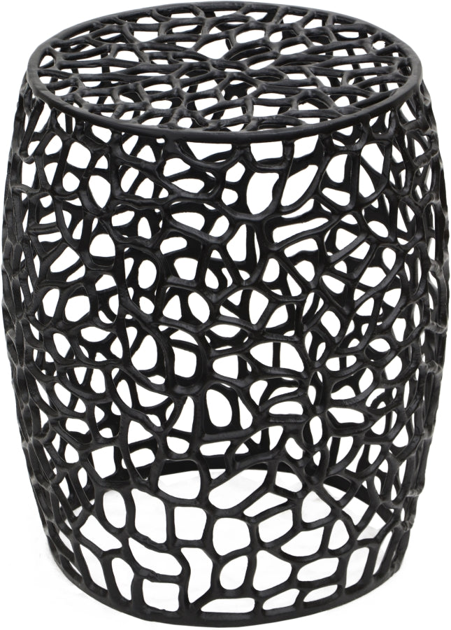 Priya Aluminum End Table in Black - 224Black-E