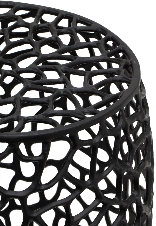 Priya Aluminum End Table in Black - 224Black-E