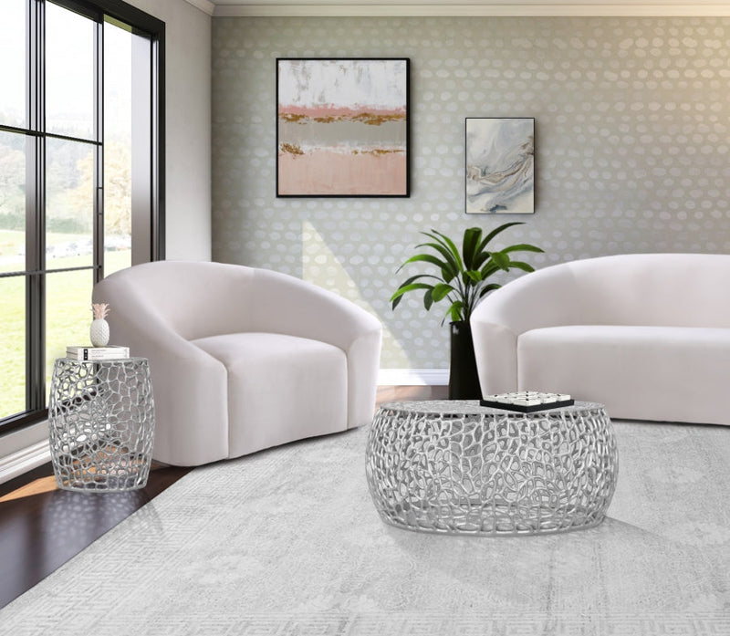 Priya Aluminum End Table in Silver - 224Silver-E