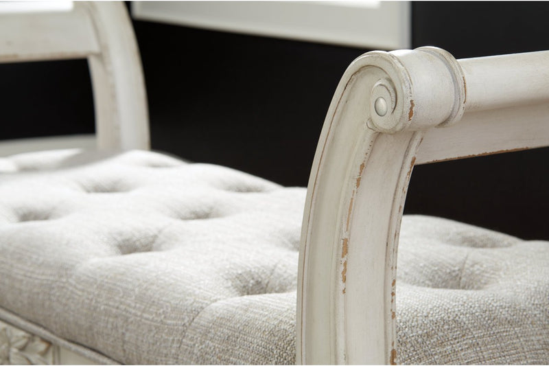 Realyn Antique White Accent Bench - Gate FurnitureAccent Bench
