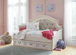 Realyn Chipped White Day Bed Storage - B743-60 - Gate Furniture