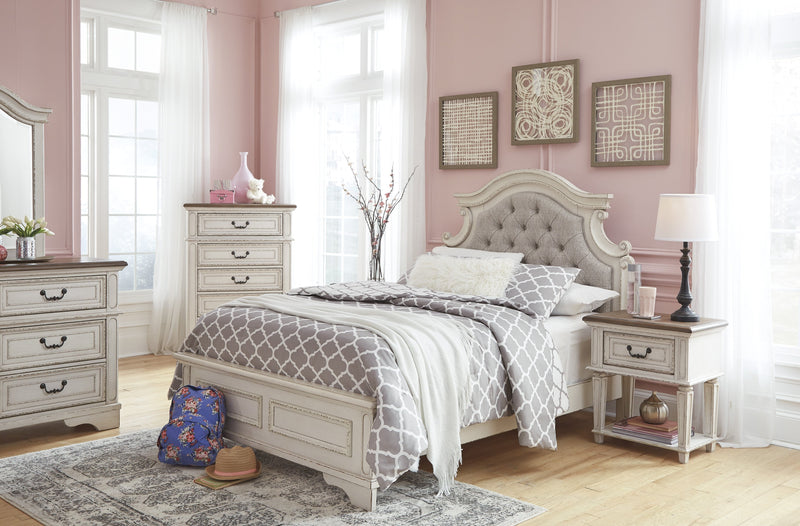 Realyn Chipped White Full Upholstered Bed - Gate FurnitureFull Bed