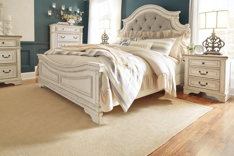 Realyn Chipped White King Upholstered Panel Bed - Gate FurnitureKing Bed