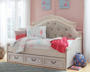 Realyn Chipped White Twin Daybed with 1 Large Storage Drawer - B743B15