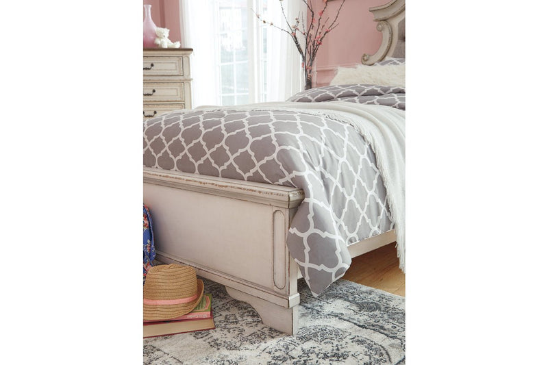 Realyn Chipped White Twin Panel Bed - Gate FurnitureTwin Bed