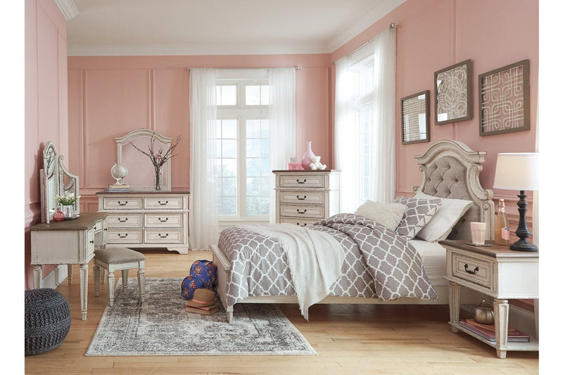 Realyn Chipped White Twin Panel Bed - Gate FurnitureTwin Bed