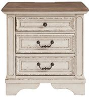 Realyn Chipped White Upholstered Panel Bedroom Set - Gate FurnitureBedroom Set