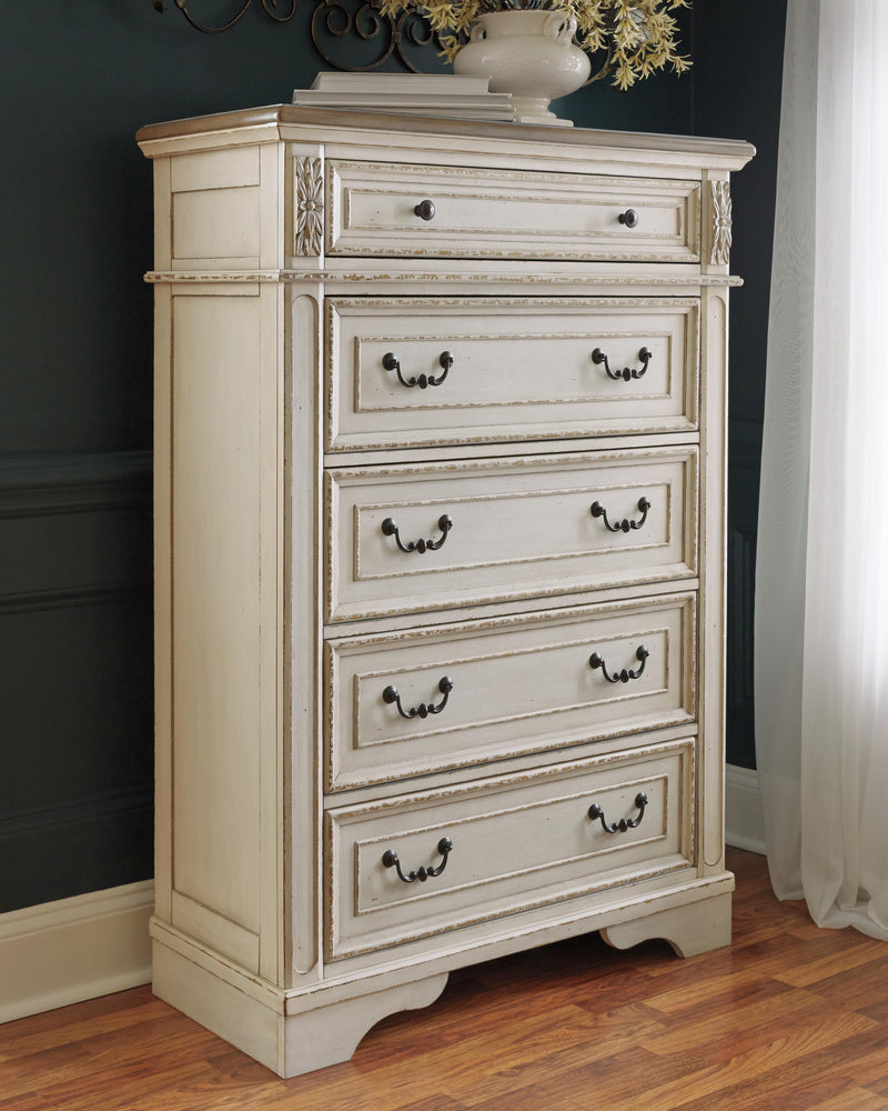 Realyn Two-tone Full Panel Bed and Chest - B743B42