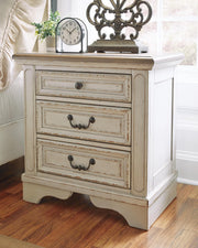 Realyn Two-tone Full Panel Bed, Dresser, Mirror and Nightstand - B743B40