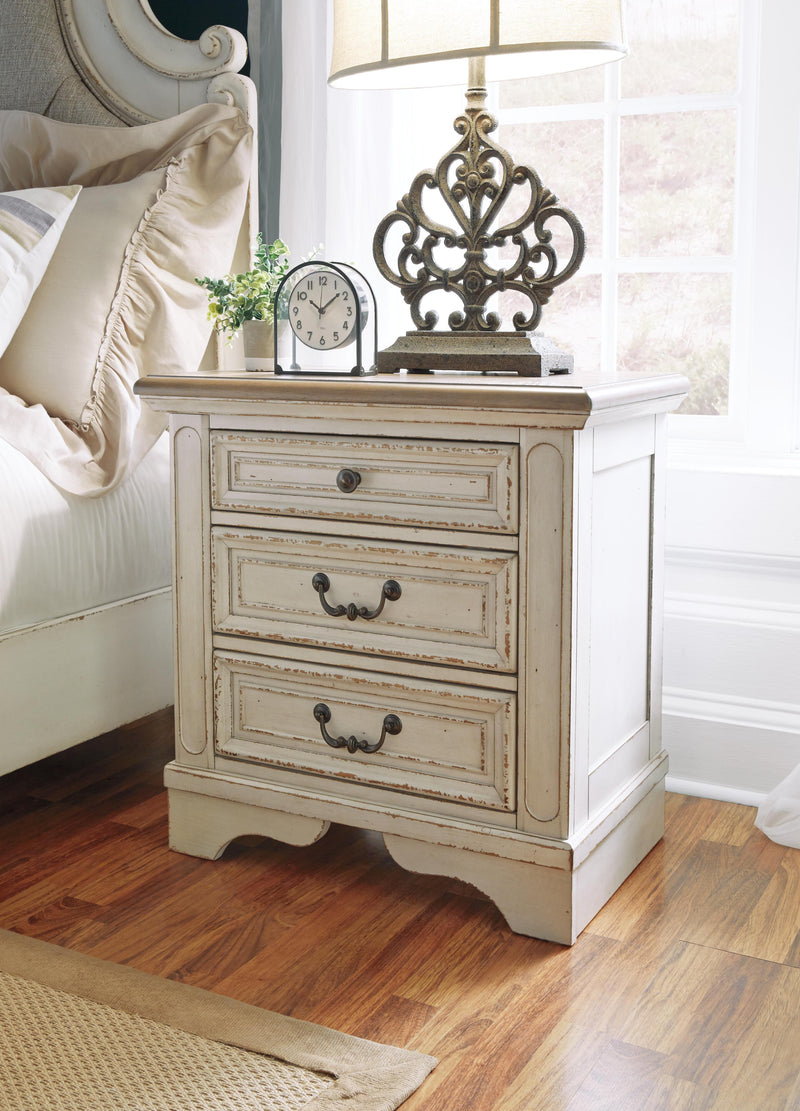 Realyn Two-tone King Panel Bed, Vanity, Chest and 2 Nightstands - B743B73