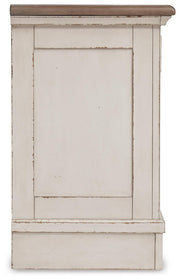 Realyn Two-tone King Panel Bed, Vanity, Chest and 2 Nightstands - B743B73